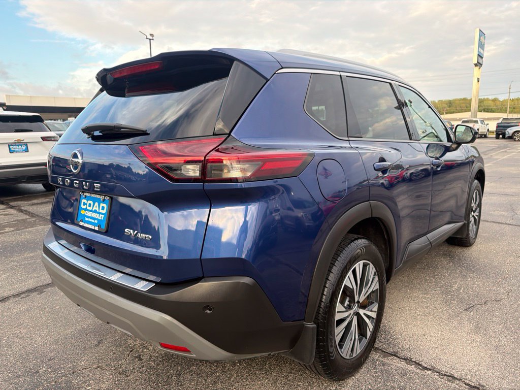 Used 2021 Nissan Rogue SV w/ Premium Package AWD/4WD image 3
