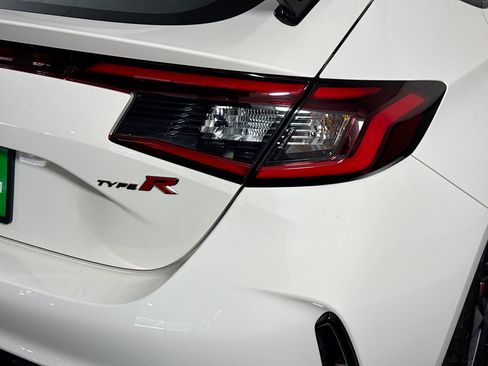 Used 2024 Honda Civic Type R image 34