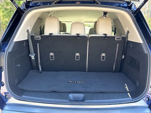 New 2026 Nissan Pathfinder SL image 30