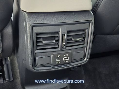 Used 2026 Subaru Forester Premium AWD/4WD image 18
