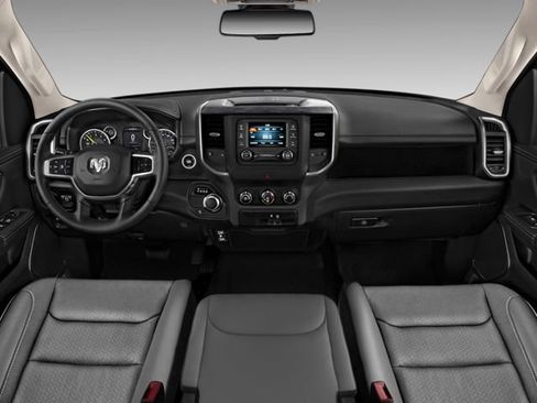 Used 2025 RAM 1500 Big Horn AWD/4WD image 3