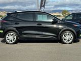 Used 2023 Chevrolet Bolt EUV LT w/ Driver Confidence Package image 3