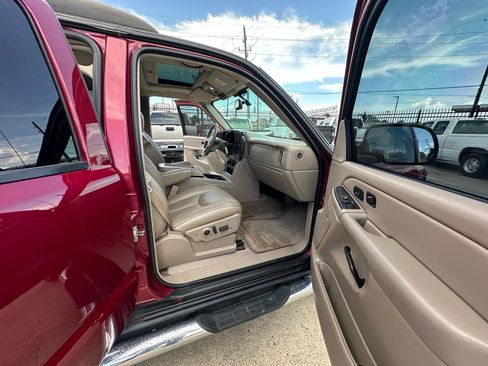 Used 2006 Chevrolet Suburban LTZ w/ Preferred Equipment Group AWD/4WD image 55