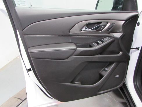 Used 2023 Chevrolet Traverse Premier w/ Redline Edition FWD image 12