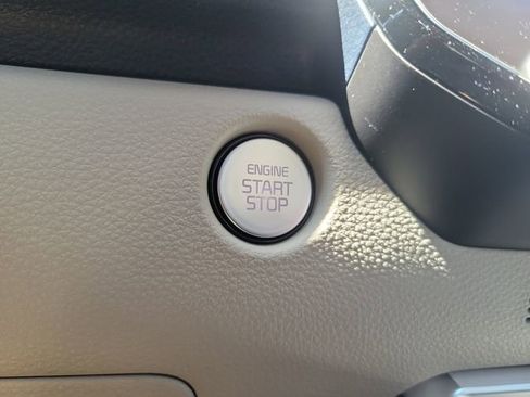 New 2026 Kia Carnival SX Prestige FWD image 27
