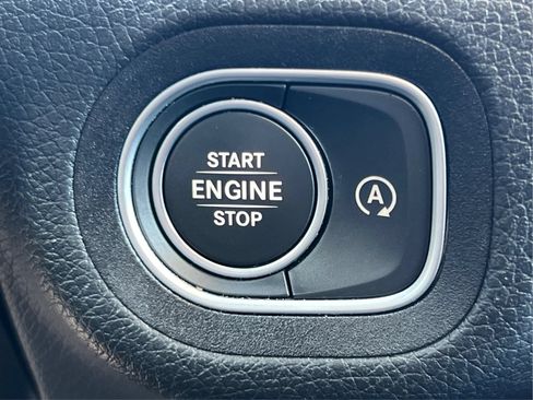 Used 2020 Mercedes-Benz GLS 450 4MATIC image 41