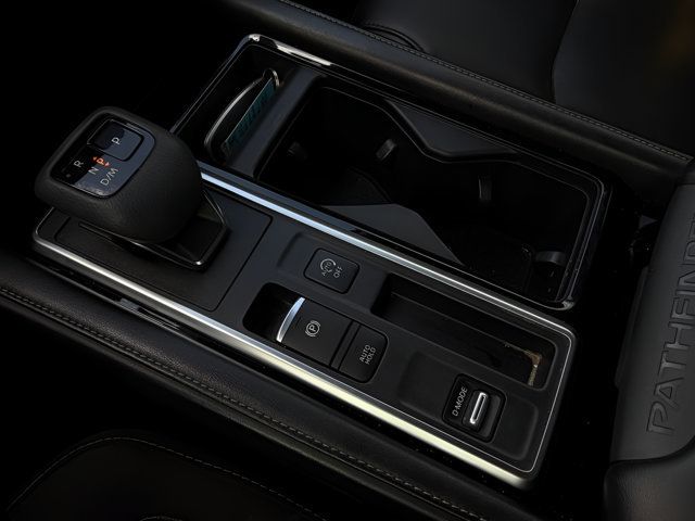 Certified 2023 Nissan Pathfinder SL FWD image 21