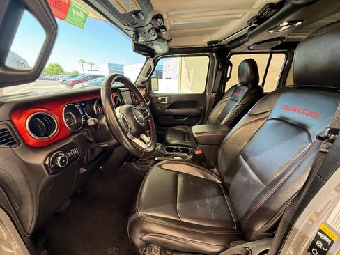 Used 2021 Jeep Wrangler Unlimited Rubicon AWD/4WD image 35