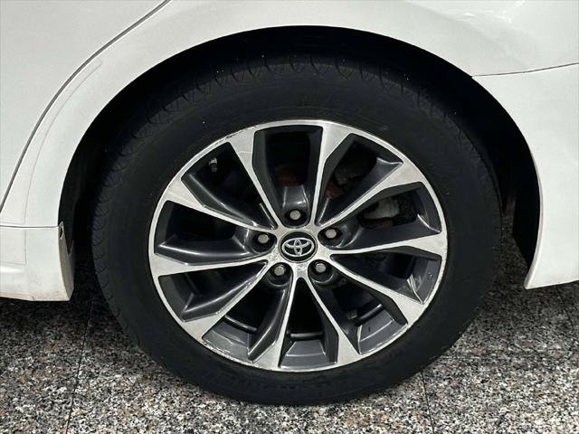 Used 2017 Toyota Avalon XLE w/ Protection Package FWD image 10