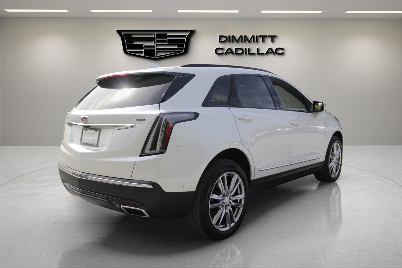 Used 2024 Cadillac XT5 Sportv w/ Technology Package AWD/4WD image 5