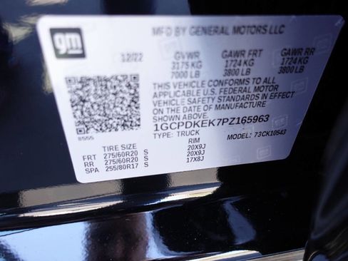 Used 2023 Chevrolet Silverado 1500 LT AWD/4WD image 19