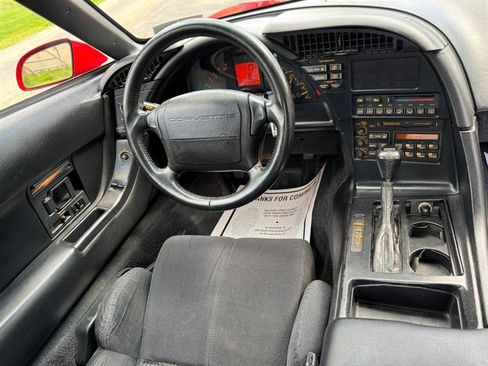 Used 1993 Chevrolet Corvette Coupe RWD image 16