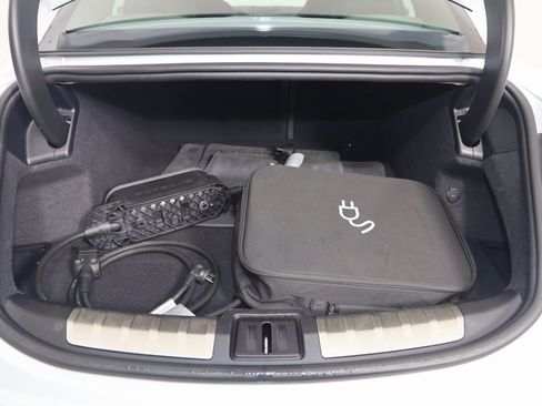 Used 2020 Porsche Taycan 4S image 64