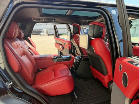 Used 2019 Land Rover Range Rover Long Wheelbase Autobiography AWD/4WD image 26