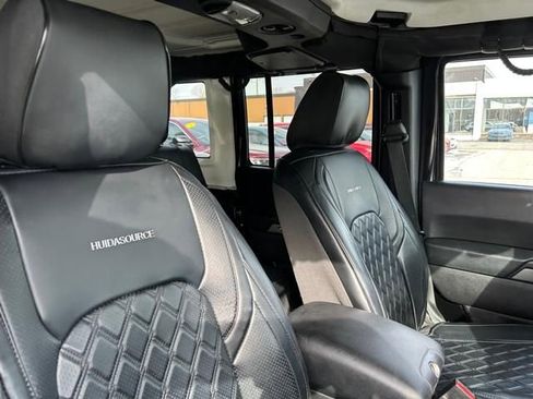 Used 2015 Jeep Wrangler Unlimited Sport w/ Quick Order Package 24S AWD/4WD image 32