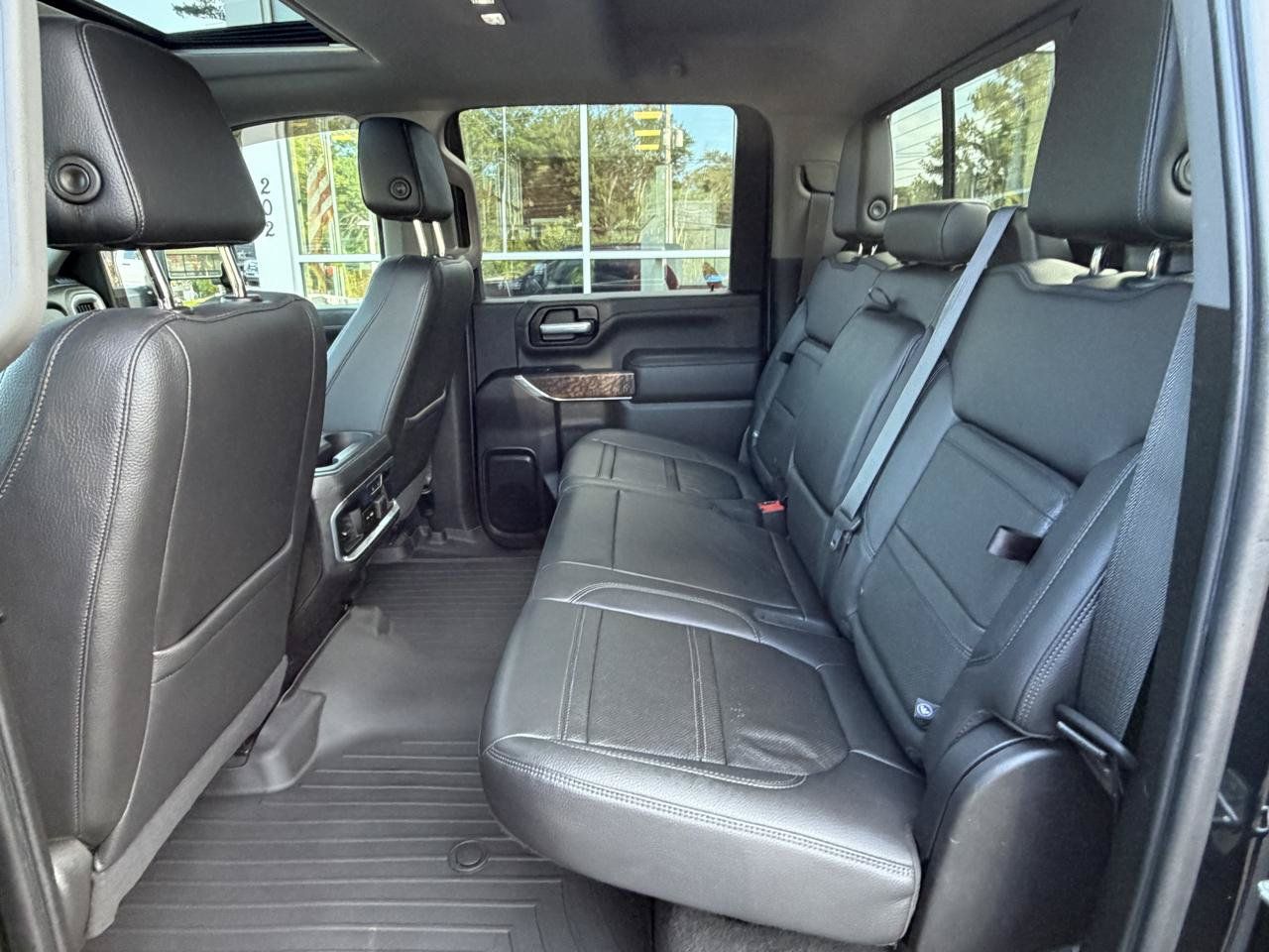 Used 2021 GMC Sierra 3500 Denali w/ Denali Ultimate Package AWD/4WD image 38