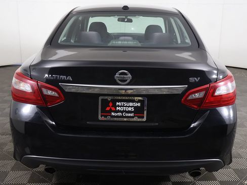 Used 2018 Nissan Altima 2.5 SV FWD image 9