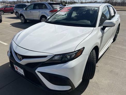 Certified 2024 Toyota Camry SE w/ Cold Weather Package image 3