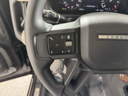 Used 2024 Land Rover Defender 110 X image 16