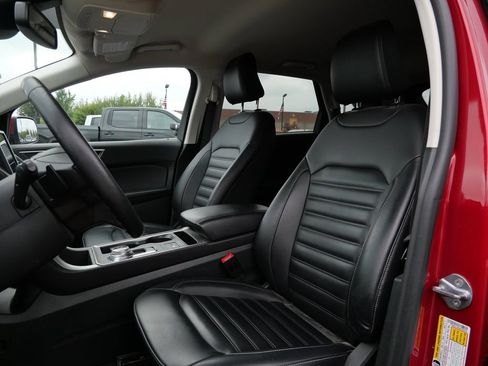 Used 2024 Ford Edge SEL w/ Convenience Package AWD/4WD image 11
