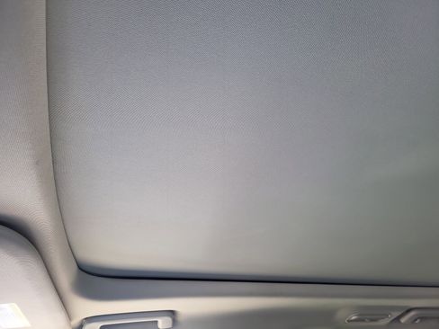 Used 2024 Ford Expedition Limited image 25