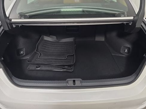 Used 2024 Lexus ES 350 w/ Premium Package FWD image 13