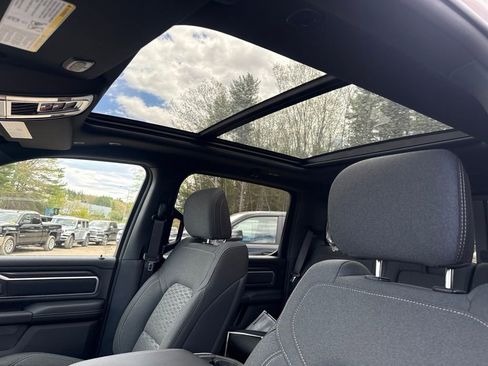 New 2026 RAM 1500 4x4 Crew Cab image 18