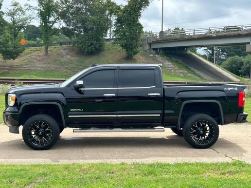 Used 2015 GMC Sierra 1500 Denali w/ Driver Alert Package AWD/4WD image 2