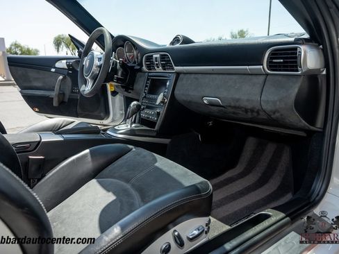 Used 2012 Porsche 911 Cabriolet image 27