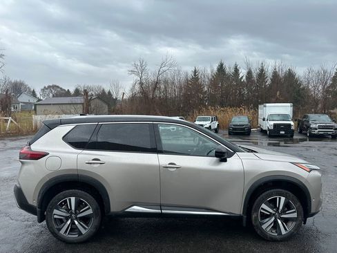 Used 2022 Nissan Rogue Platinum w/ Head-Up Display Package image 14