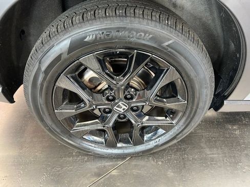 Used 2024 Honda HR-V Sport image 9