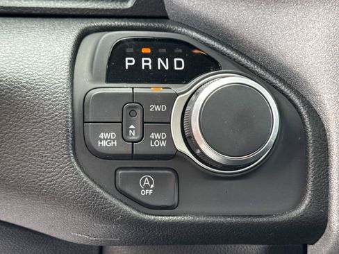 Used 2026 RAM 1500 Express AWD/4WD image 28