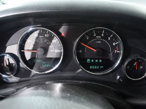 Used 2018 Jeep Wrangler Unlimited Sport S AWD/4WD image 25