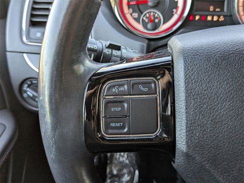 Used 2019 Dodge Grand Caravan SXT image 20