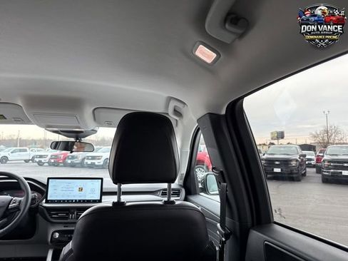 Used 2025 Ford Escape SE FWD image 24