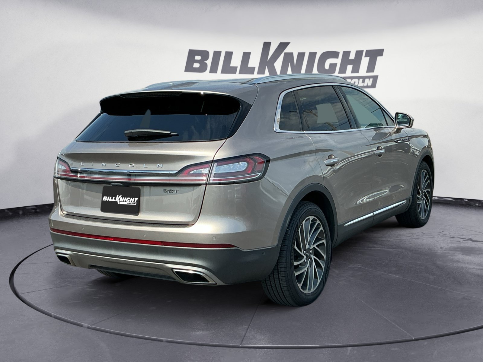 Used 2020 Lincoln Nautilus Reserve w/ Equipment Group 201A FWD image 6