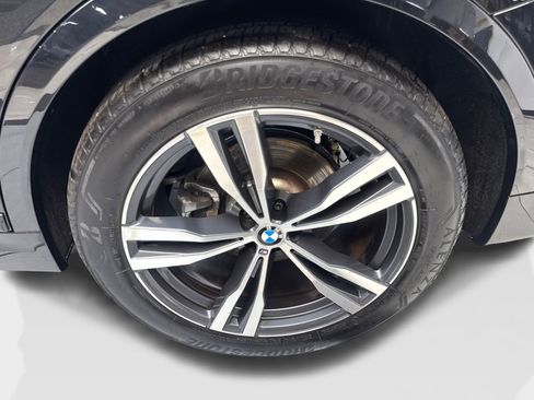 Used 2023 BMW X7 xDrive40i w/ M Sport Package AWD/4WD image 90