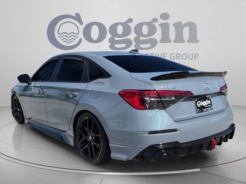 Used 2023 Honda Civic Sport image 4