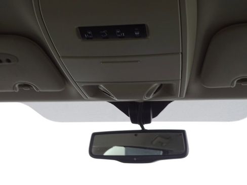 Used 2014 Chrysler Town & Country Touring-L w/ Driver Convenience Group image 27