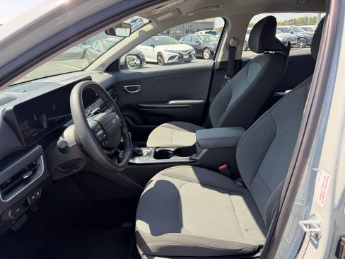Used 2025 Kia K4 LXS image 14