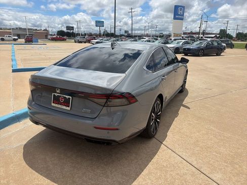Used 2024 Honda Accord Touring image 16