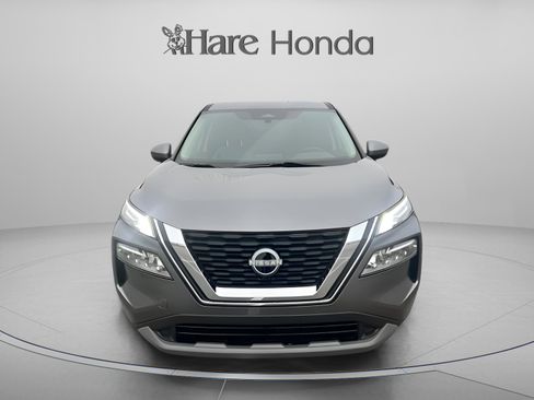 Used 2023 Nissan Rogue SV image 9