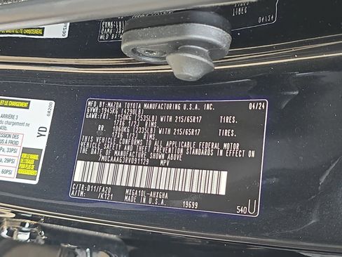 Used 2024 Toyota Corolla Cross LE image 40