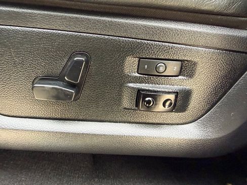 Used 2017 RAM 3500 Laramie Longhorn AWD/4WD image 21