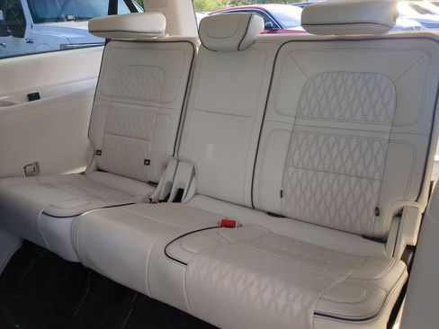Used 2023 Lincoln Navigator L Black Label image 23