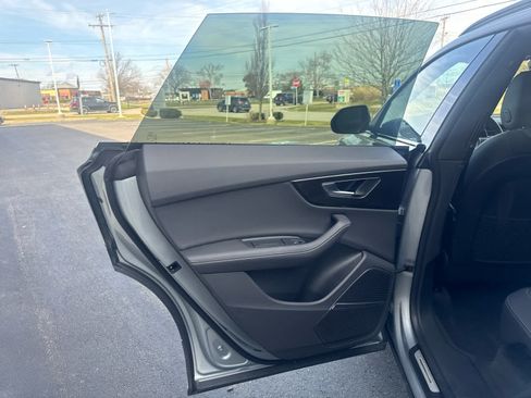 Used 2025 Audi Q8 Premium Plus w/ Premium Plus Package AWD/4WD image 18