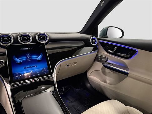 Certified 2025 Mercedes-Benz GLC 300 GLC 300 image 25