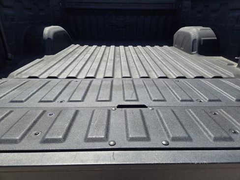 Used 2025 Chevrolet Silverado 1500 RST image 31