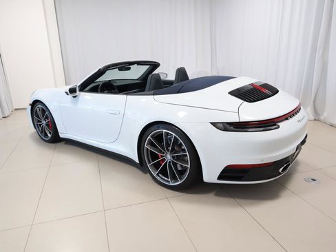 Used 2021 Porsche 911 Carrera S image 3