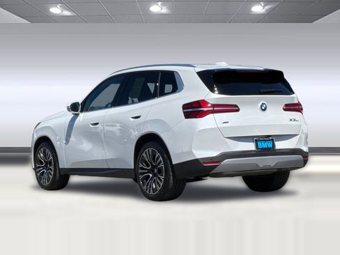 Used 2026 BMW X3 xDrive30i w/ Convenience Package AWD/4WD image 3